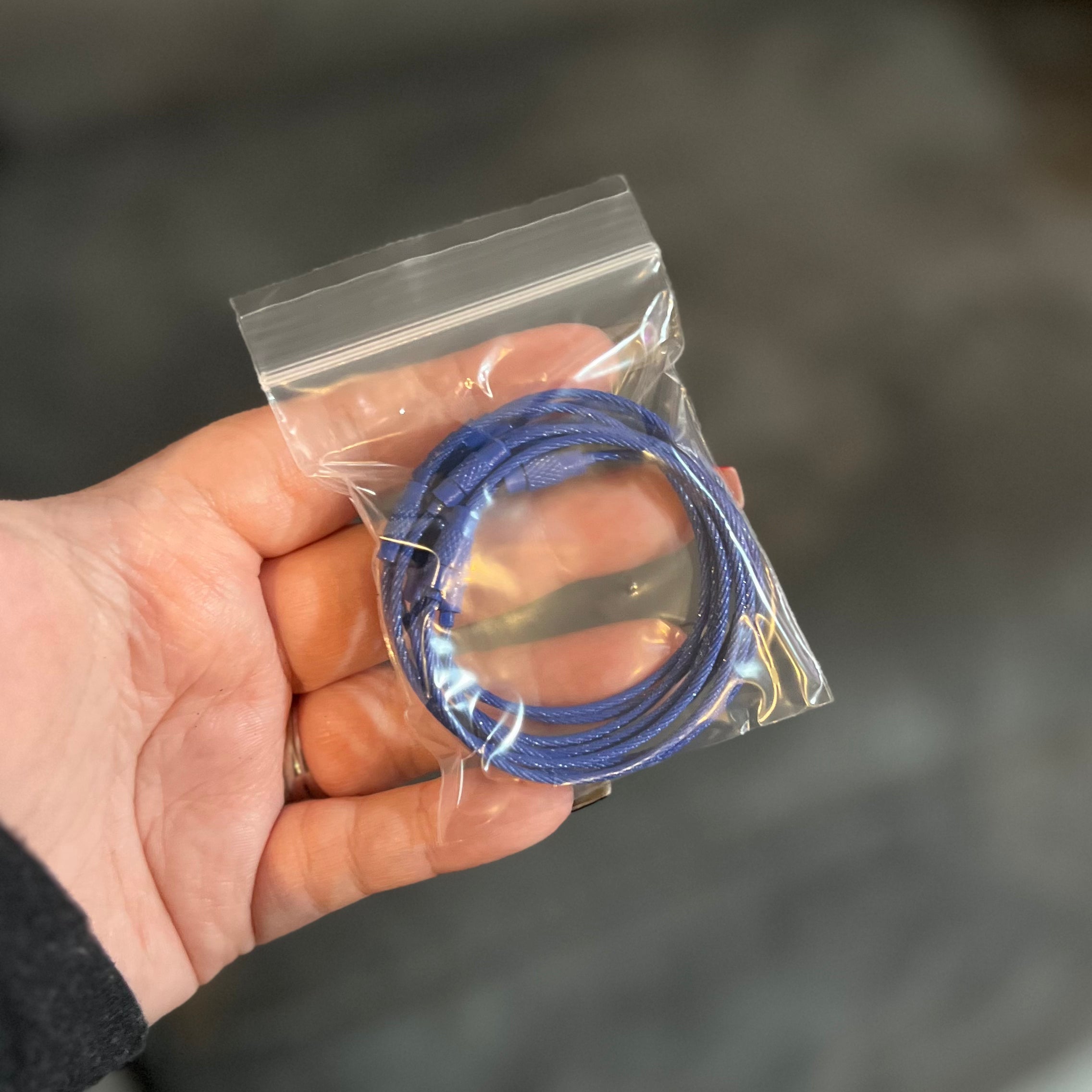 Wire Keychain Cable Thingie - Keychain Clips